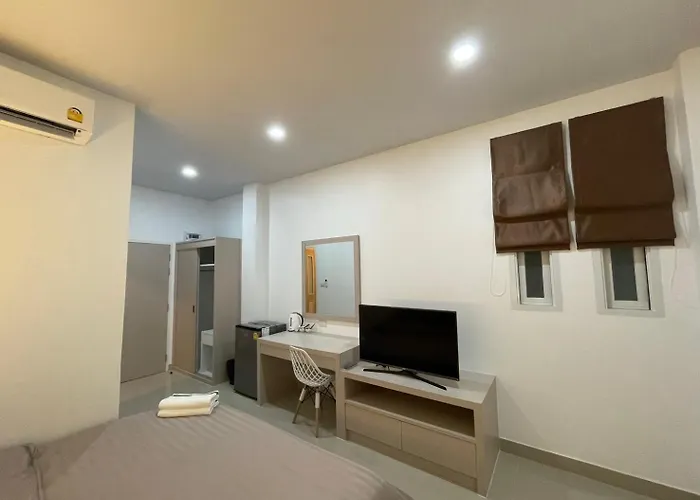Hotel Hada House Near Yanhee Hospital Bangkok